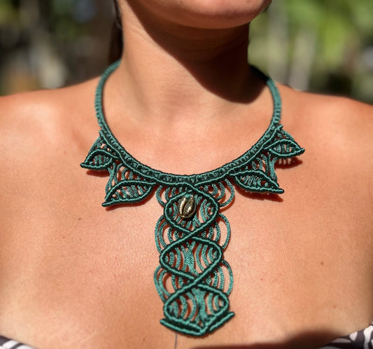 COLLAR VERDE ESMERALDA