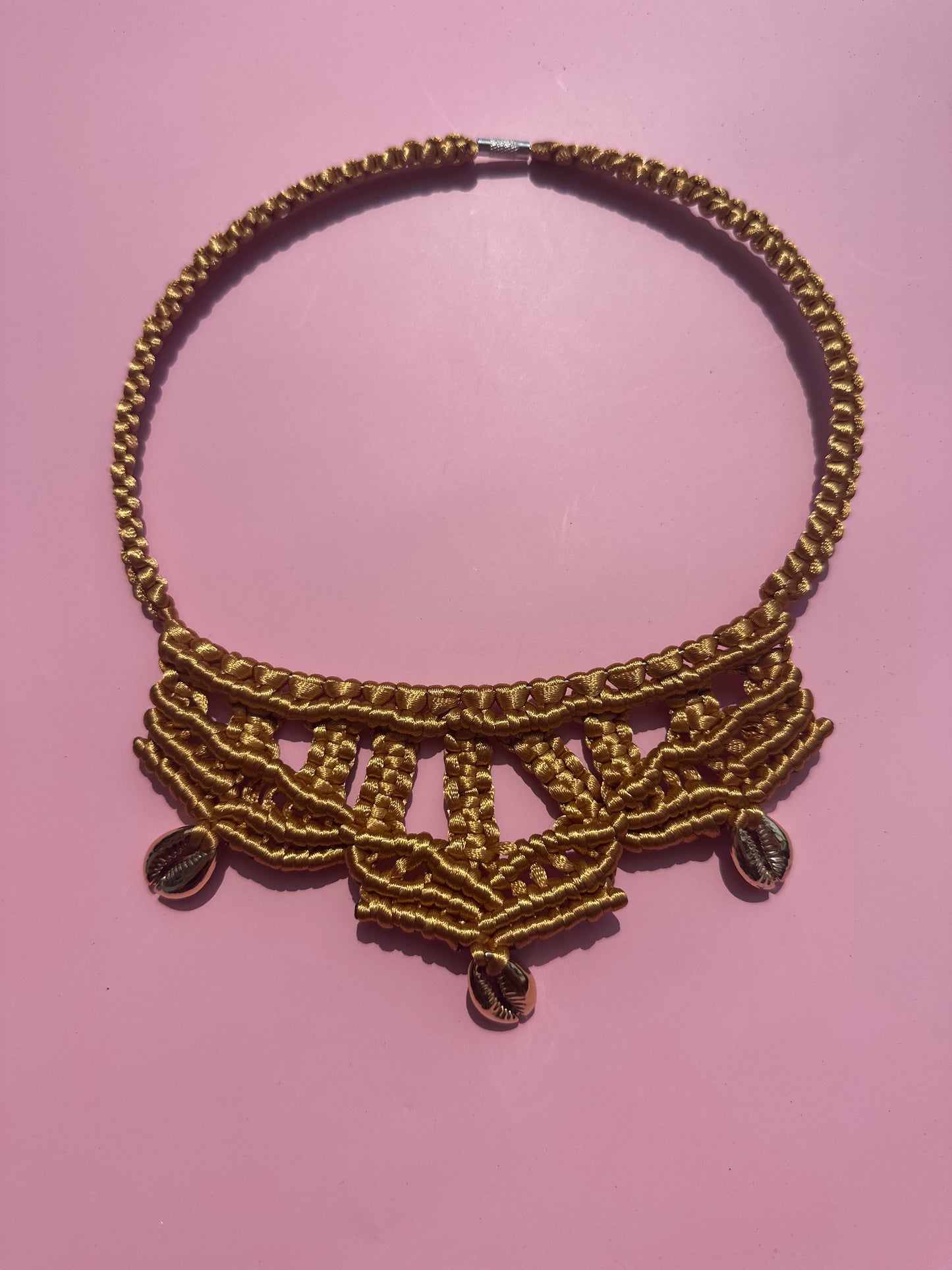 COLLAR TIMÓN MOSTAZA