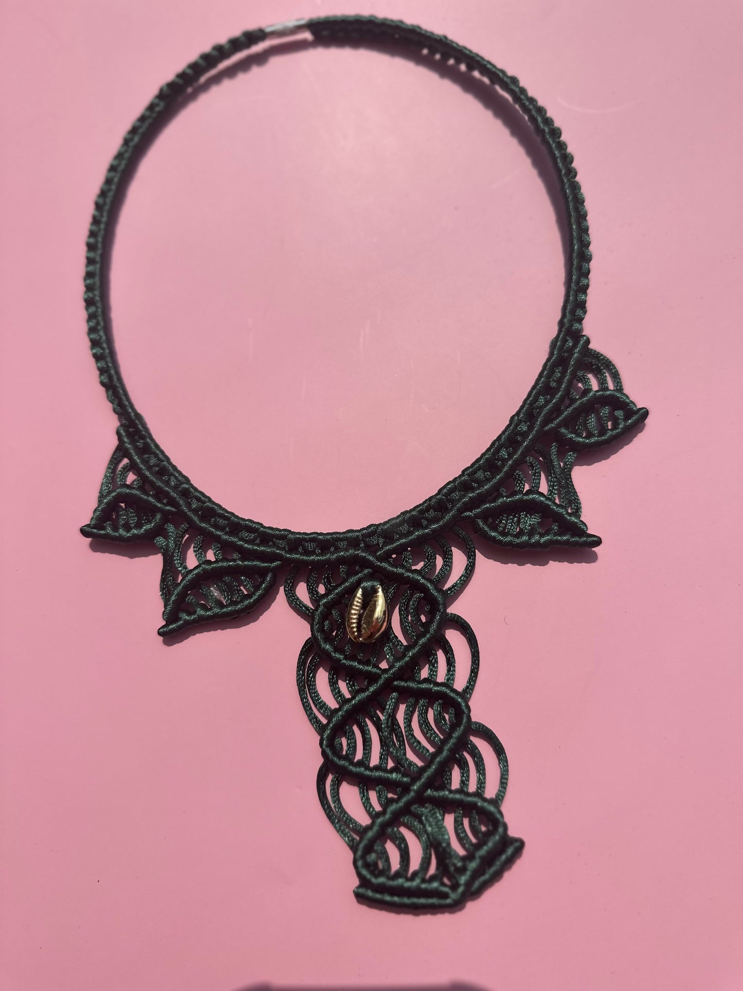 COLLAR VERDE ESMERALDA