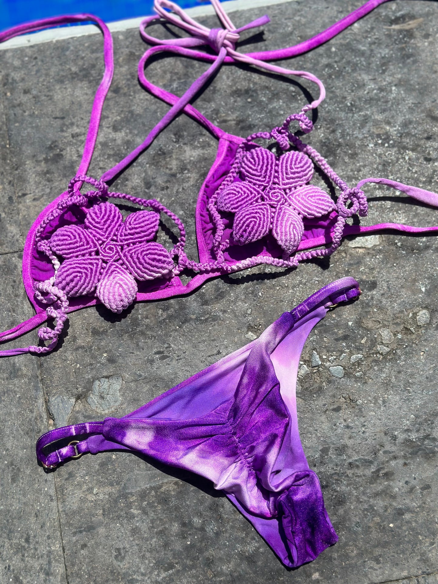 FLORECITA MORADA